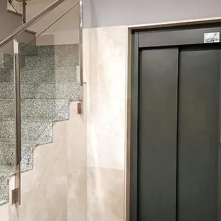 Superacogedor Y Semicentrico Piso Apartment *